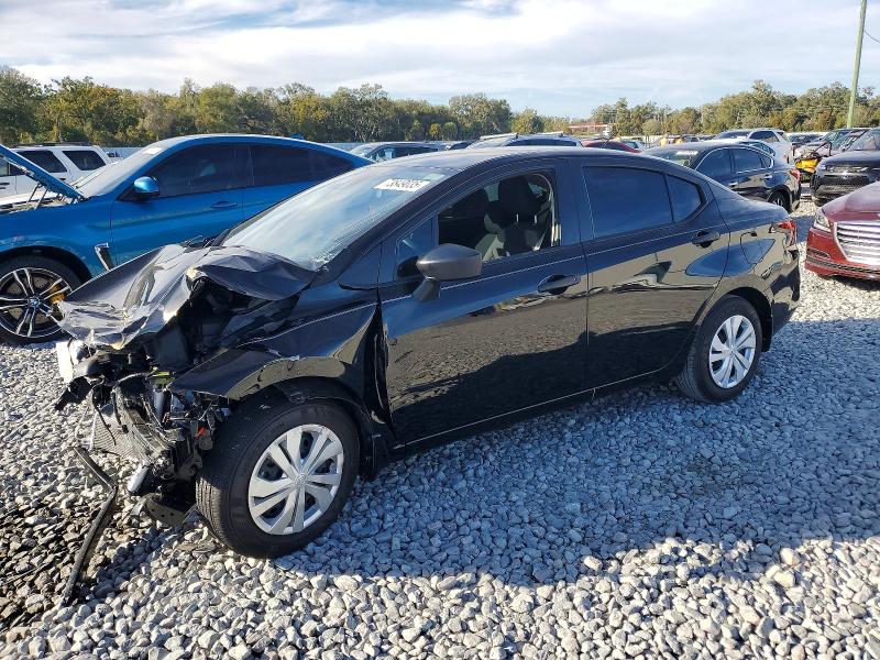 Фото 1 - NISSAN VERSA