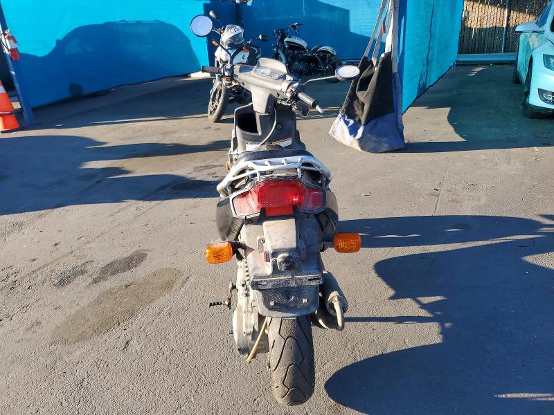 Фото 4 - YAMAHA SCOOTER