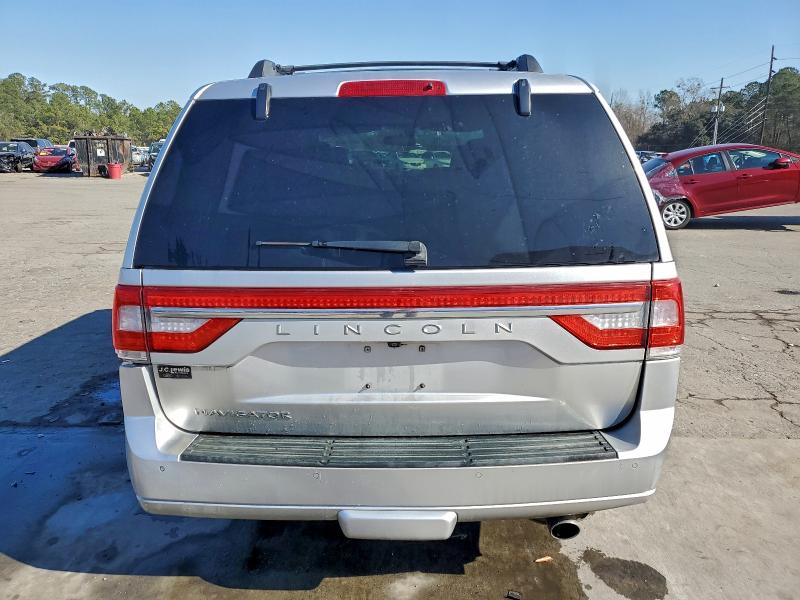 Фото 6 - LINCOLN NAVIGATOR