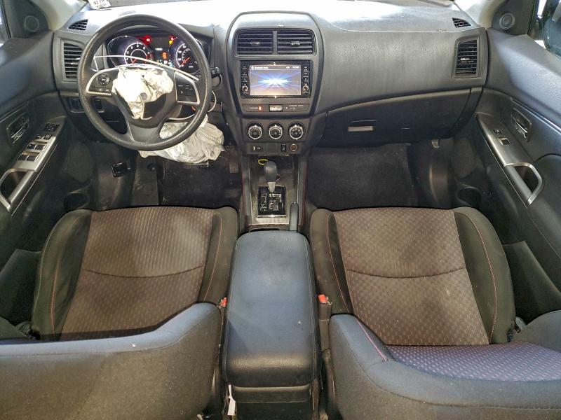 Фото 8 - MITSUBISHI OUTLANDER