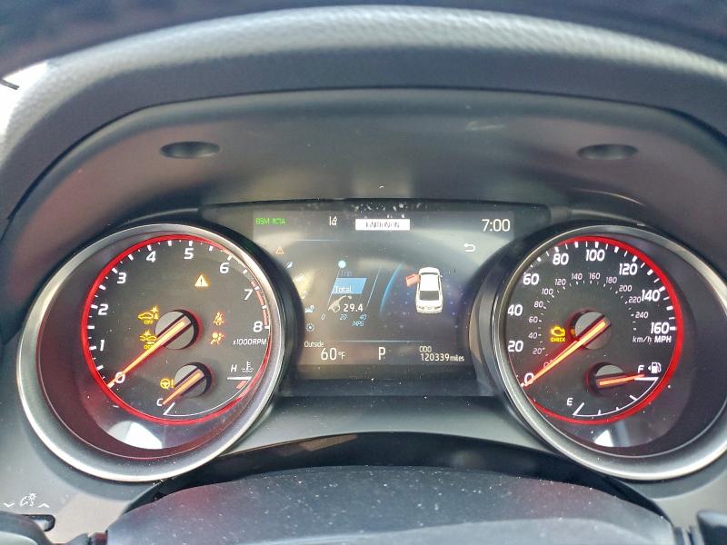 Фото 9 - TOYOTA CAMRY