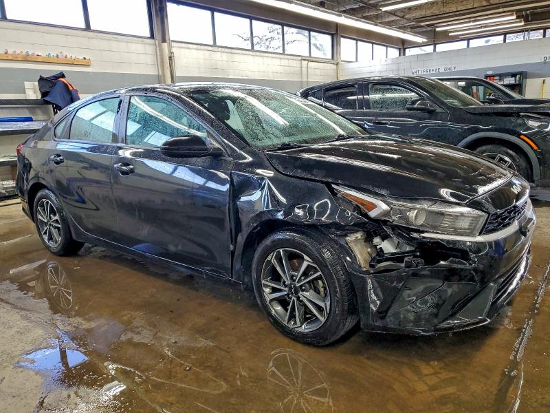 Фото 4 - KIA FORTE