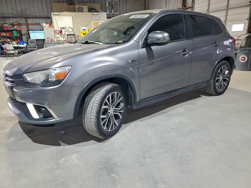 Фото 1 - MITSUBISHI OUTLANDER