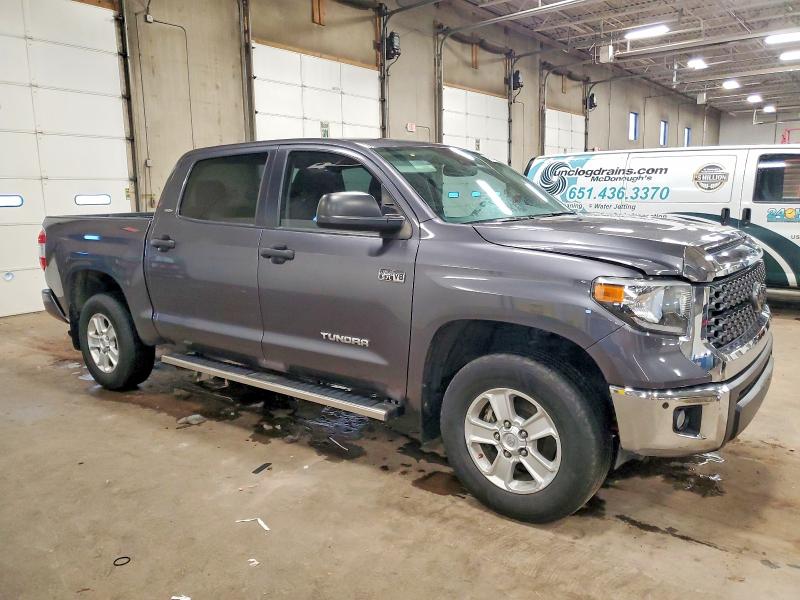 Фото 4 - TOYOTA TUNDRA