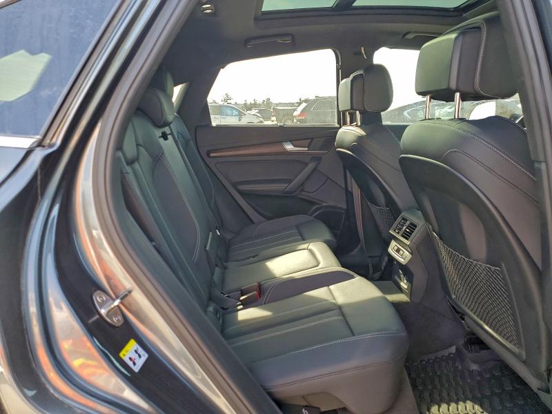 Фото 11 - AUDI Q5