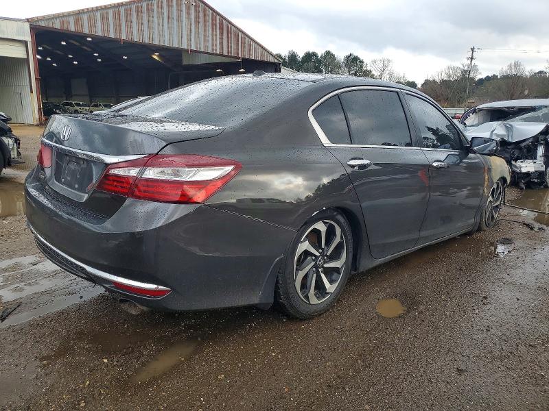 Фото 3 - HONDA ACCORD