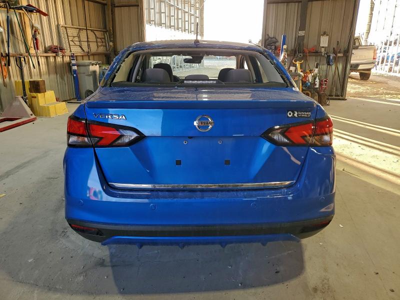 Фото 6 - NISSAN VERSA