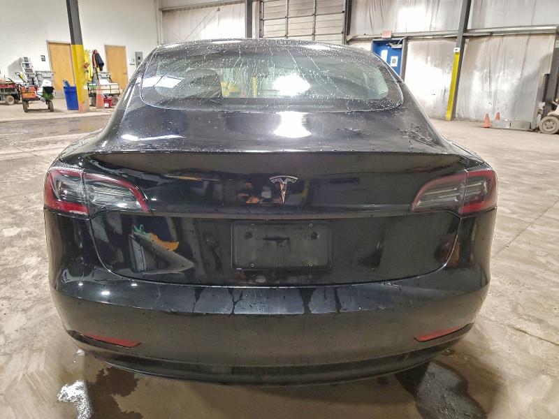 Фото 6 - TESLA MODEL 3