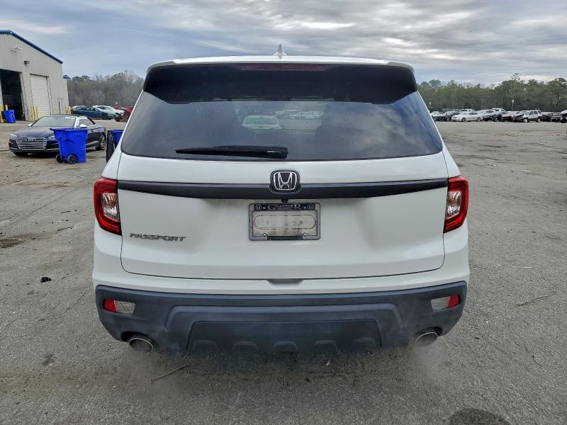 Фото 6 - HONDA PASSPORT