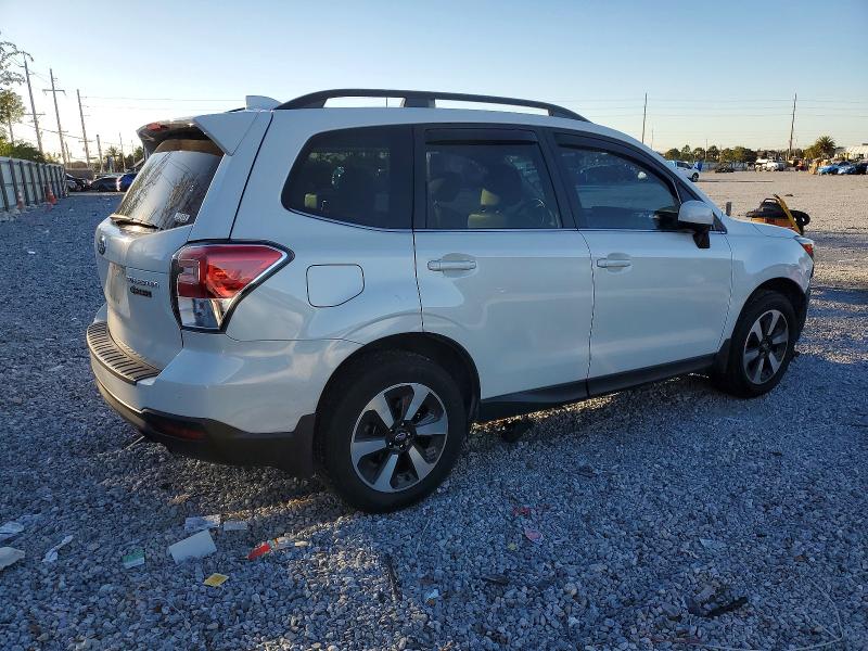 Фото 3 - SUBARU FORESTER