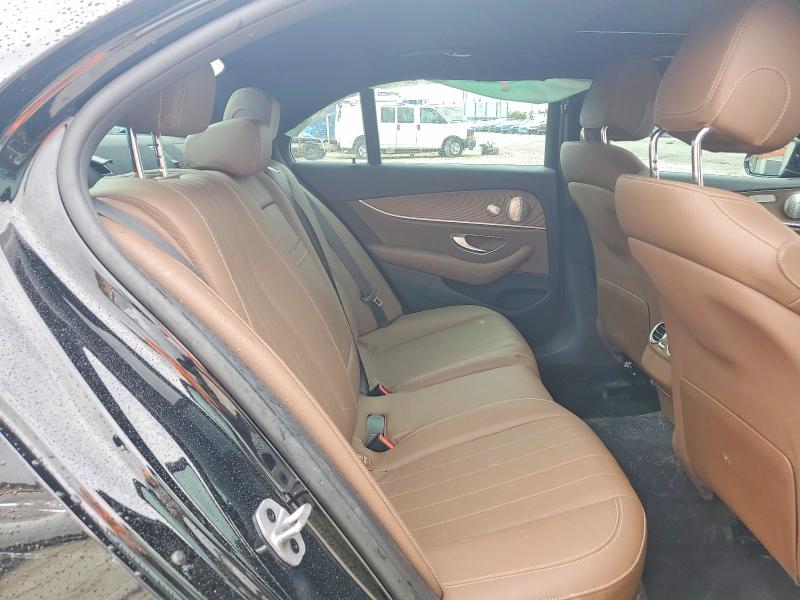 Фото 10 - MERCEDES-BENZ E-CLASS