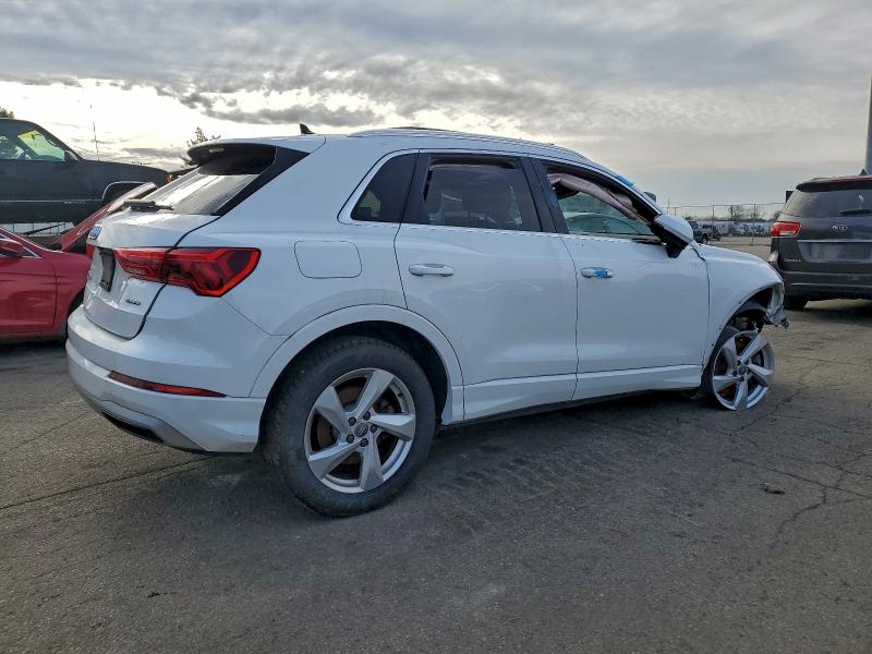 Фото 3 - AUDI Q3