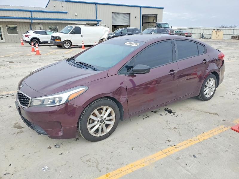 Фото 1 - KIA FORTE