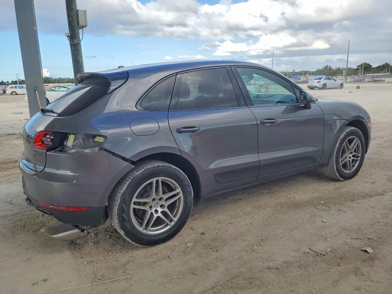 Фото 3 - PORSCHE MACAN