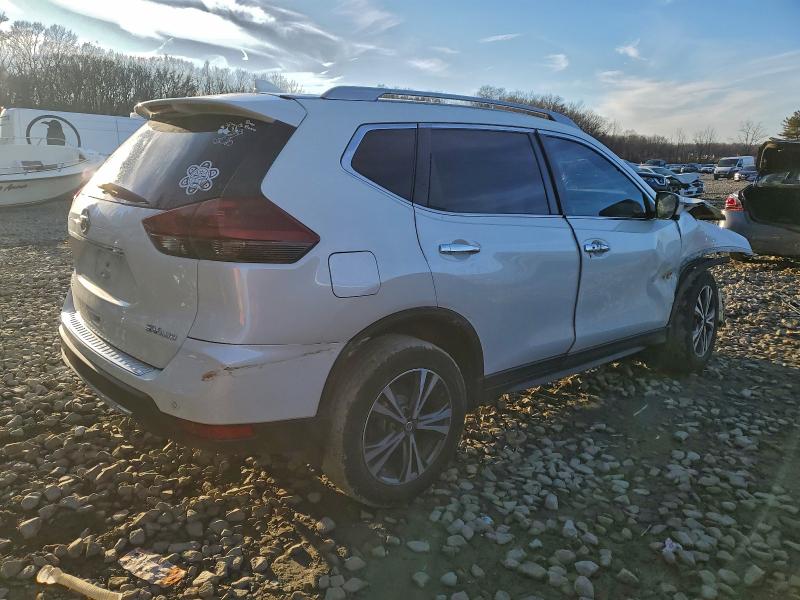 Фото 3 - NISSAN ROGUE