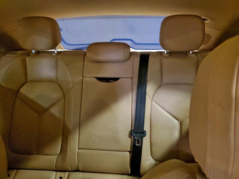 Фото 10 - PORSCHE MACAN