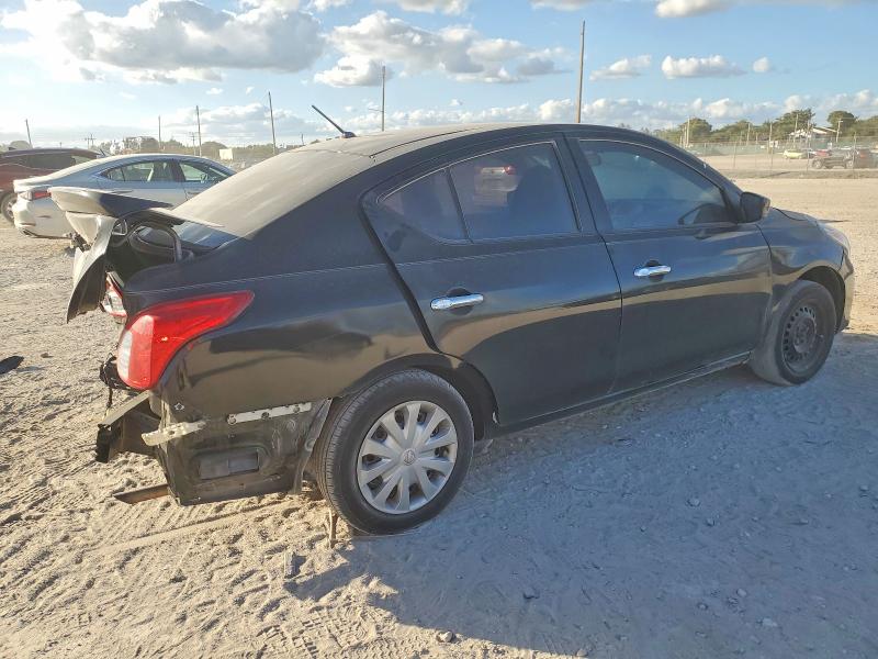 Фото 3 - NISSAN VERSA