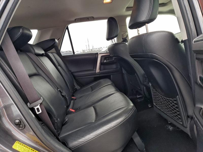 Фото 11 - TOYOTA 4RUNNER