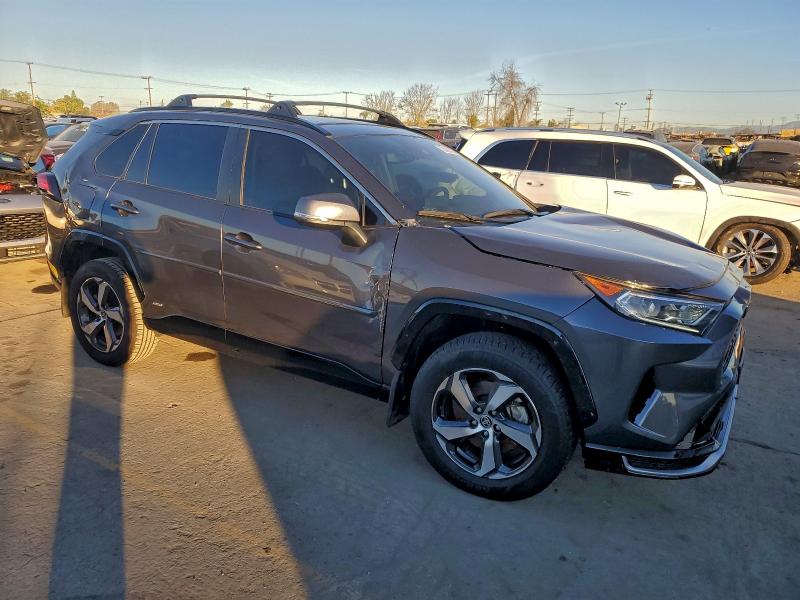 Фото 4 - TOYOTA RAV4