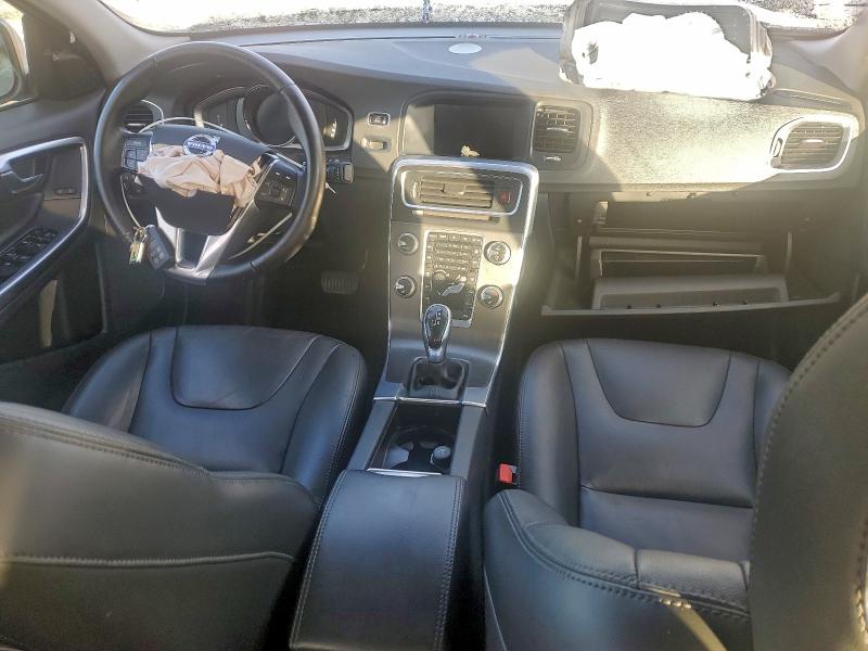 Фото 8 - VOLVO S60