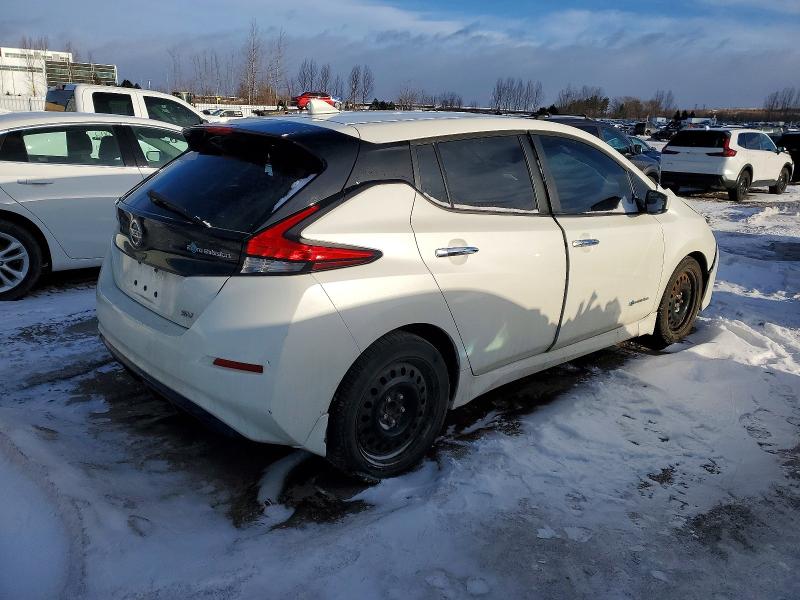 Фото 3 - NISSAN LEAF
