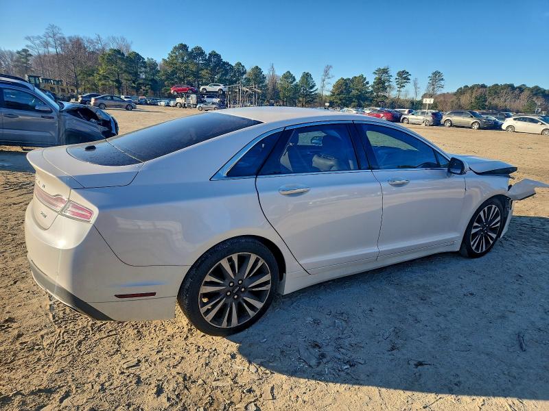 Фото 3 - LINCOLN MKZ