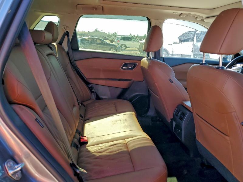 Фото 10 - NISSAN ROGUE