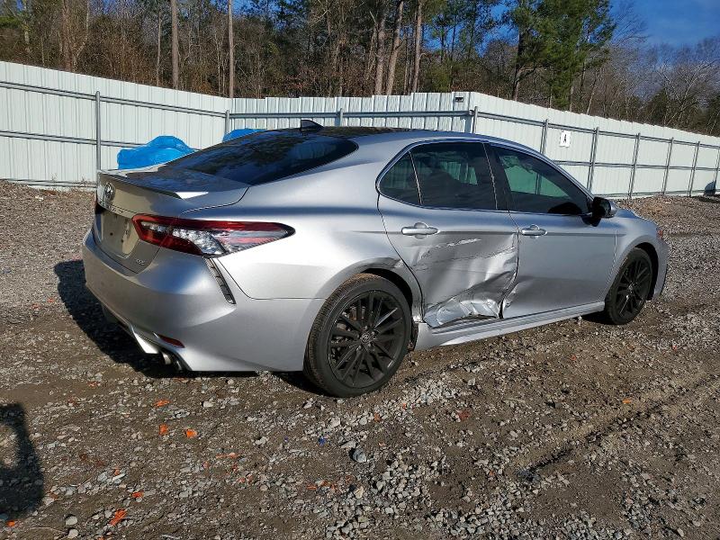 Фото 3 - TOYOTA CAMRY