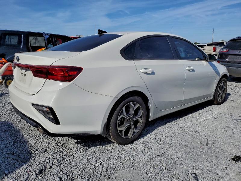 Фото 3 - KIA FORTE