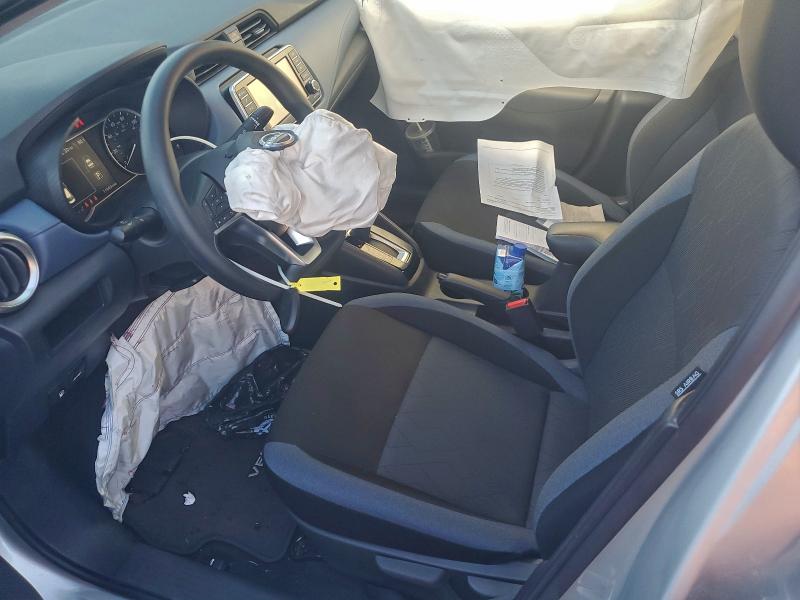 Фото 7 - NISSAN VERSA