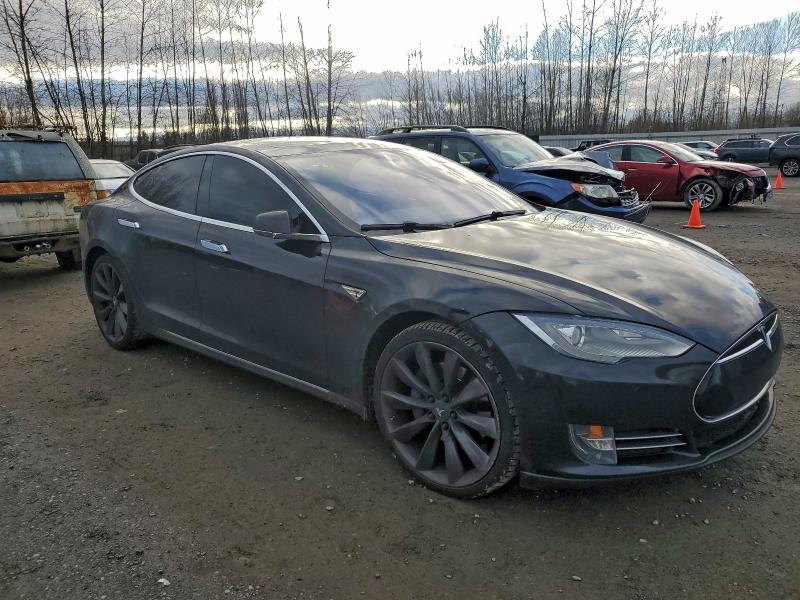 TESLA MODEL S 2015 VIN 5YJSA1E22FF114517