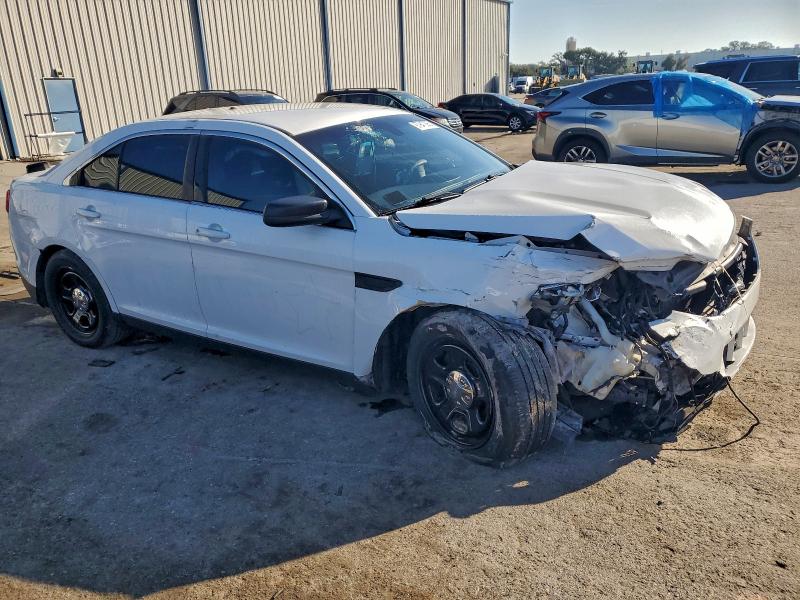 FORD TAURUS 2018 VIN 1FAHP2MK5JG133647