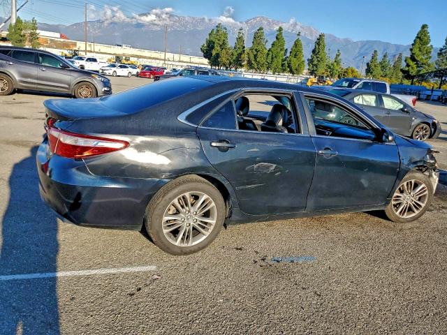 Фото 3 - TOYOTA CAMRY