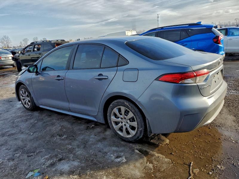 Фото 2 - TOYOTA COROLLA