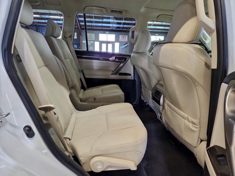 Фото 11 - LEXUS GX