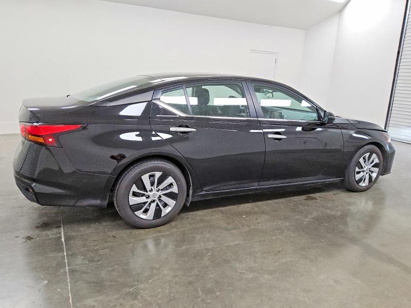 Фото 3 - NISSAN ALTIMA