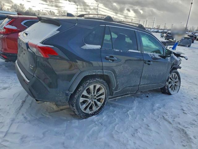 Фото 3 - TOYOTA RAV4