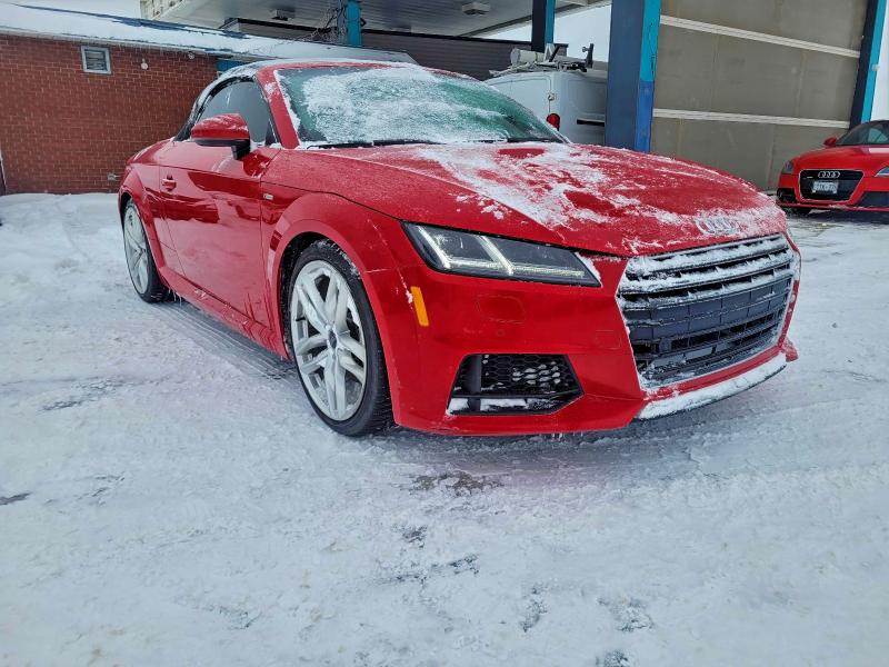 Фото 1 - AUDI TT