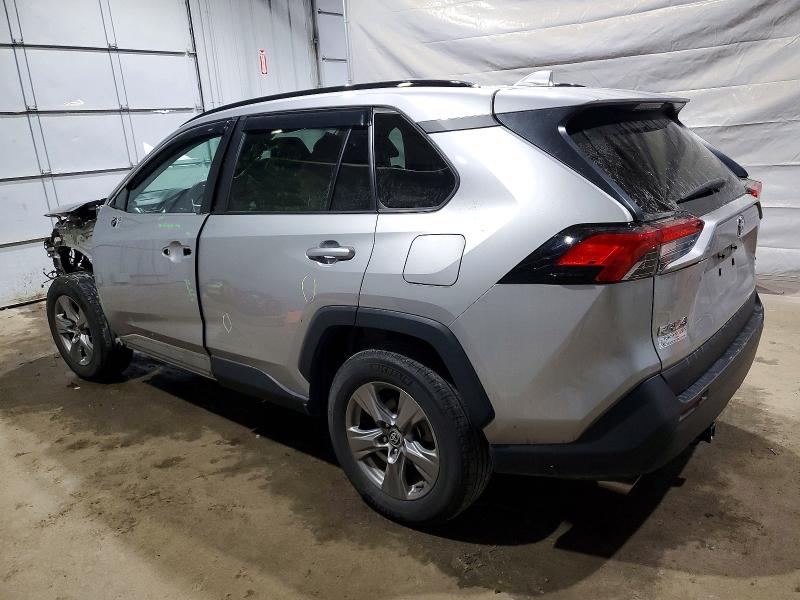 Фото 2 - TOYOTA RAV4