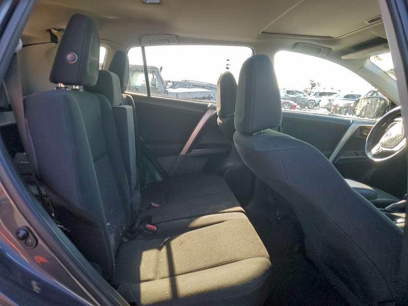 Фото 11 - TOYOTA RAV4