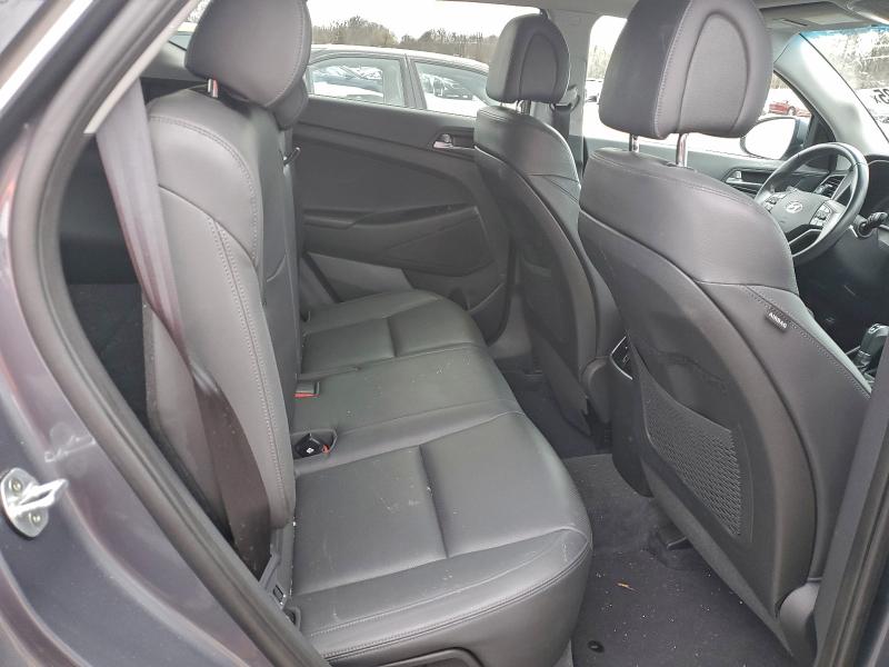 Фото 11 - HYUNDAI TUCSON