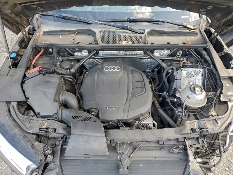 Фото 12 - AUDI Q5