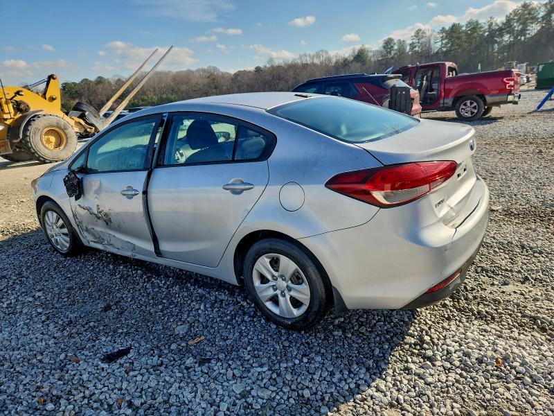 Фото 2 - KIA FORTE