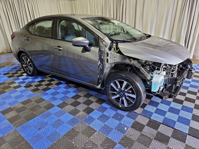 Фото 4 - NISSAN VERSA