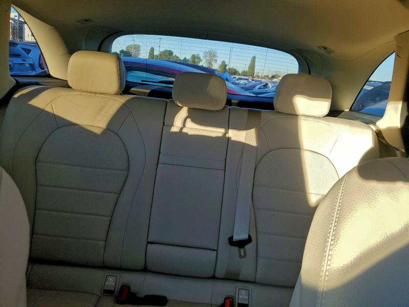 Фото 10 - MERCEDES-BENZ GLC-CLASS