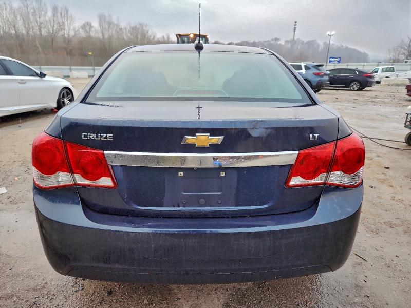 Фото 6 - CHEVROLET CRUZE