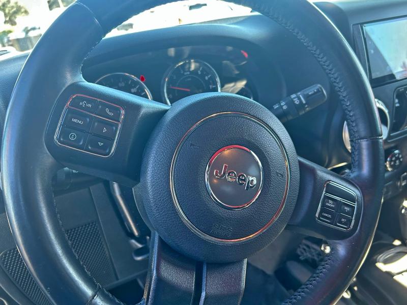 Фото 12 - JEEP WRANGLER