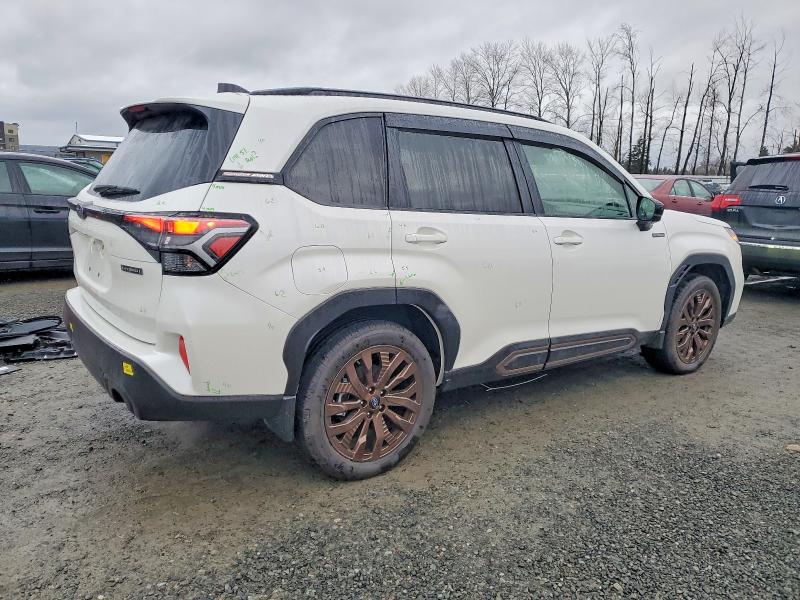 Фото 3 - SUBARU FORESTER