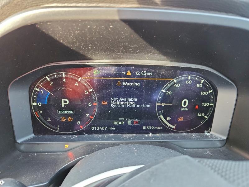 Фото 9 - MITSUBISHI OUTLANDER