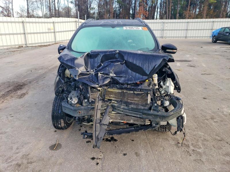 Фото 5 - FORD ECOSPORT